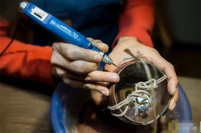 从前慢丨破瓷重圆,碎片逢春,掩埋在旧时光里的锔瓷手艺